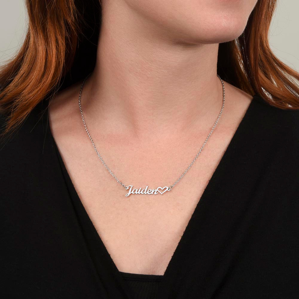 Christian name necklace with heart, customizable with 10 characters or less
