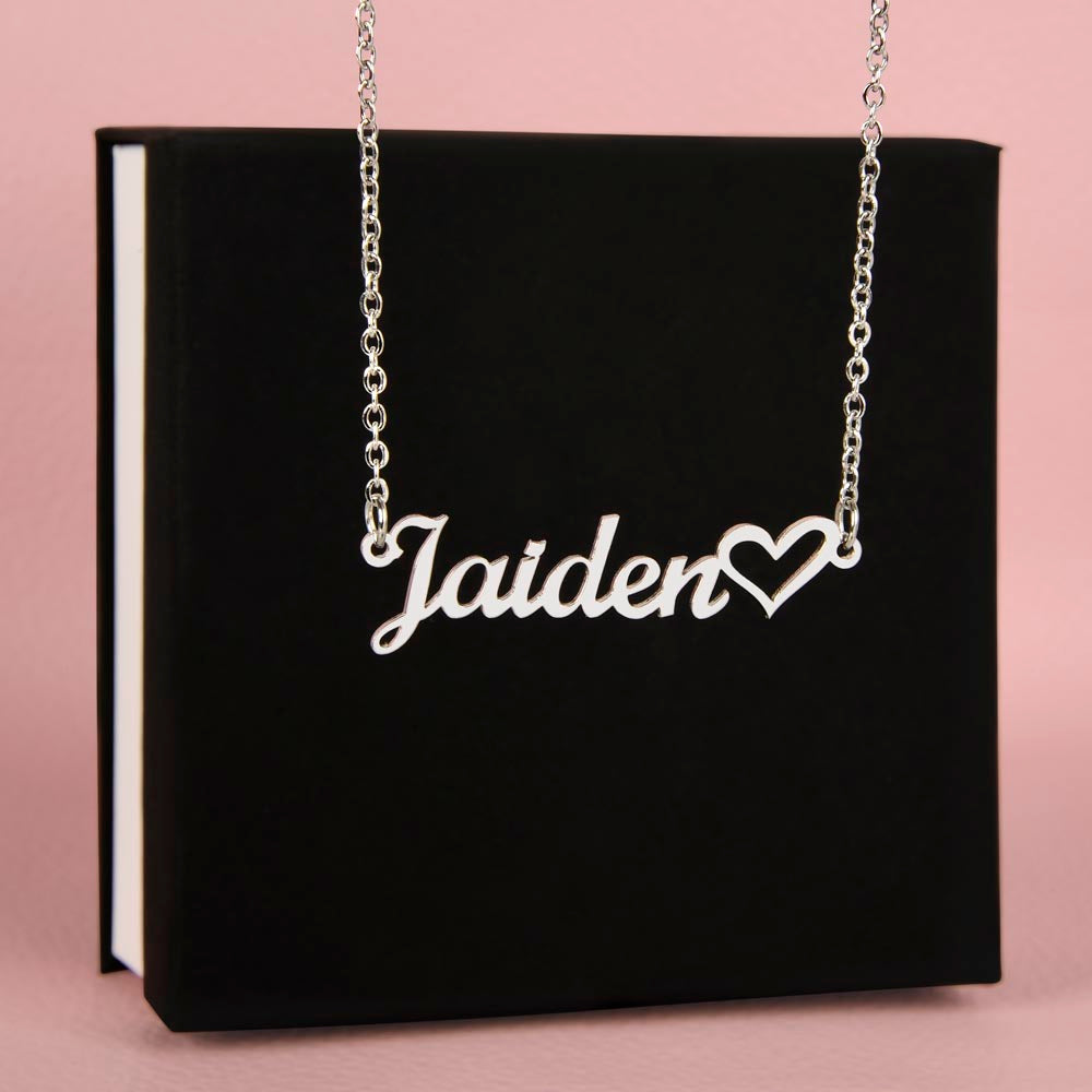 Christian name necklace with heart, customizable with 10 characters or less
