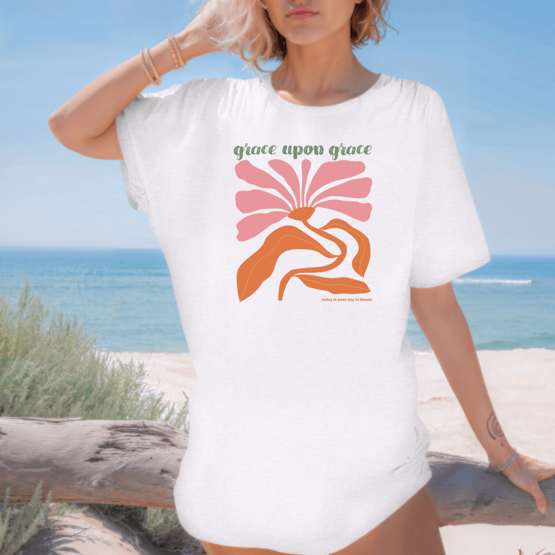 WHITE TSHIRT FOR LADIES